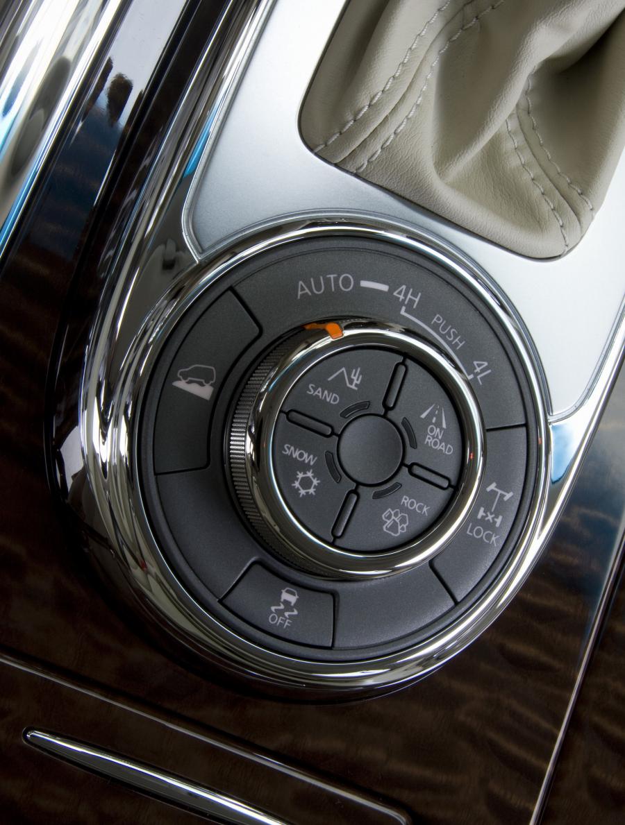  Nissan Patrol 2010 года  (фото 87 из 118)